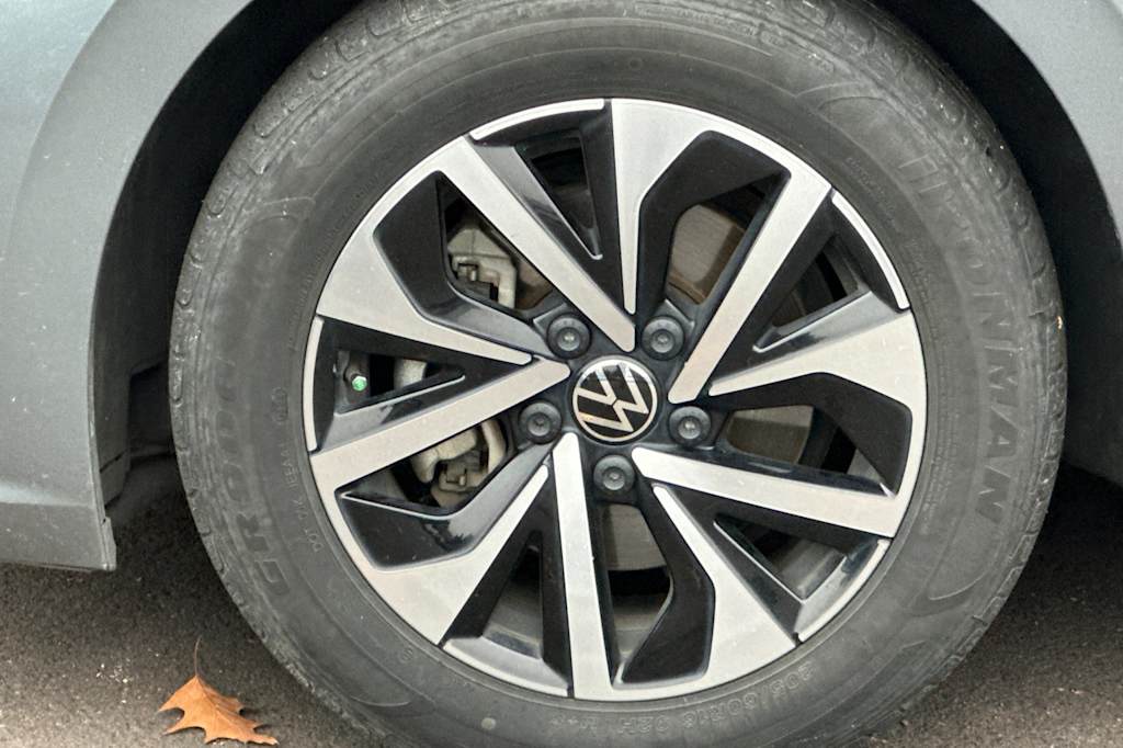 Thumbnail: 2024 Volkswagen Jetta - 7