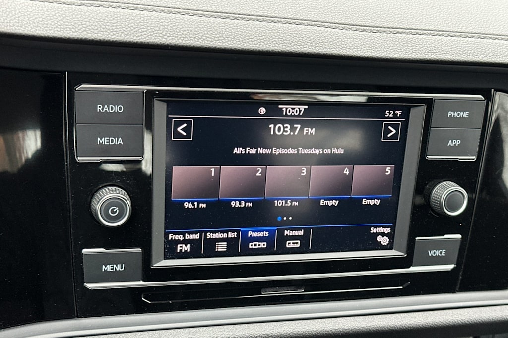 Thumbnail: 2024 Volkswagen Jetta - 13