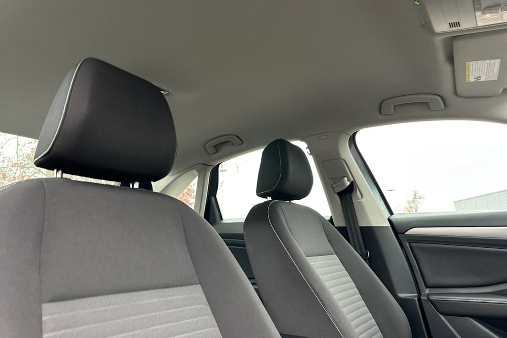 Thumbnail: 2024 Volkswagen Jetta - 9