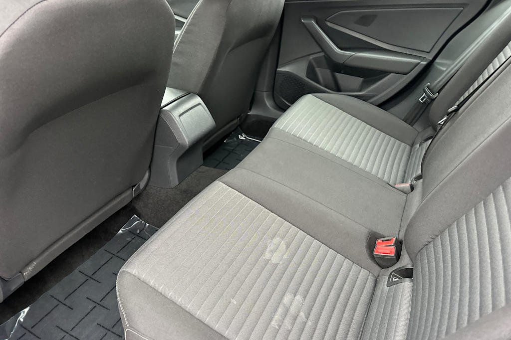 Thumbnail: 2024 Volkswagen Jetta - 10