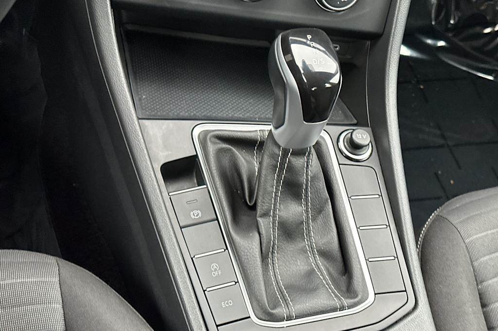 Thumbnail: 2024 Volkswagen Jetta - 14