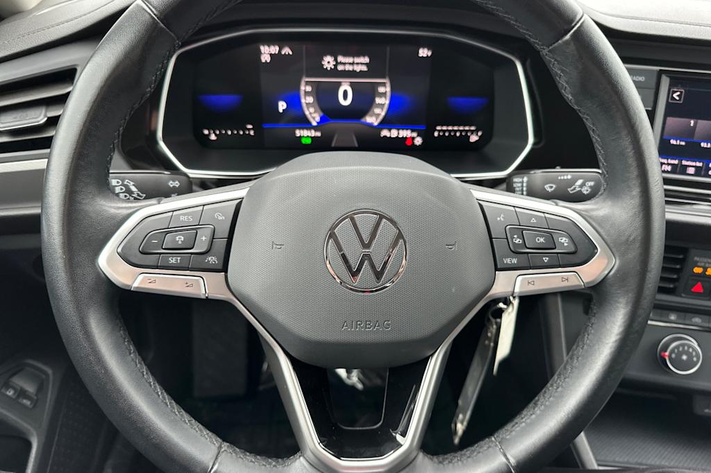 Thumbnail: 2024 Volkswagen Jetta - 24