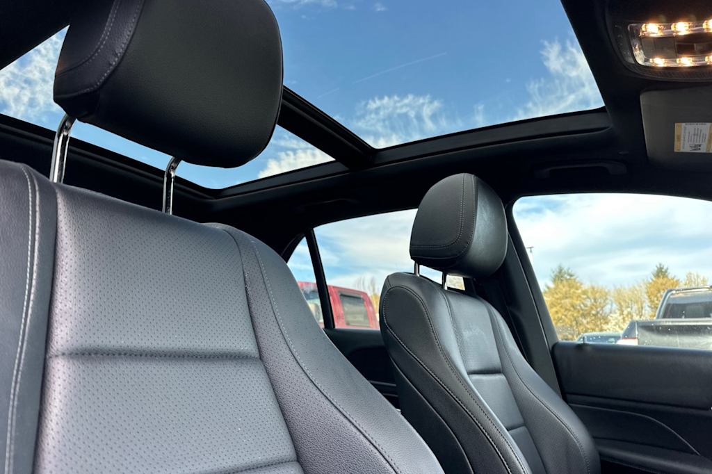 Thumbnail: 2020 Mercedes-Benz GLE - 22