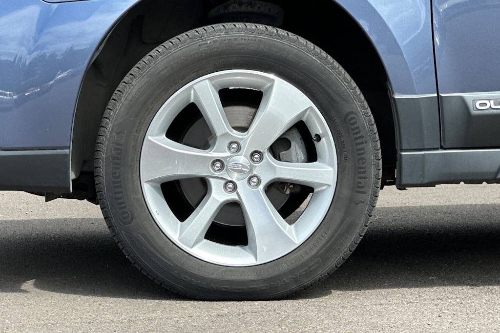 Thumbnail: 2013 Subaru Outback - 8