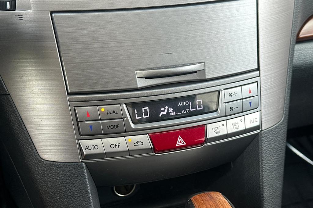 Thumbnail: 2013 Subaru Outback - 25