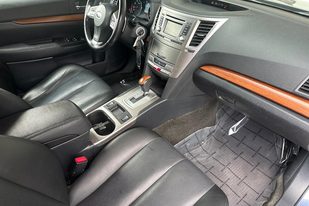 Thumbnail: 2013 Subaru Outback - 12