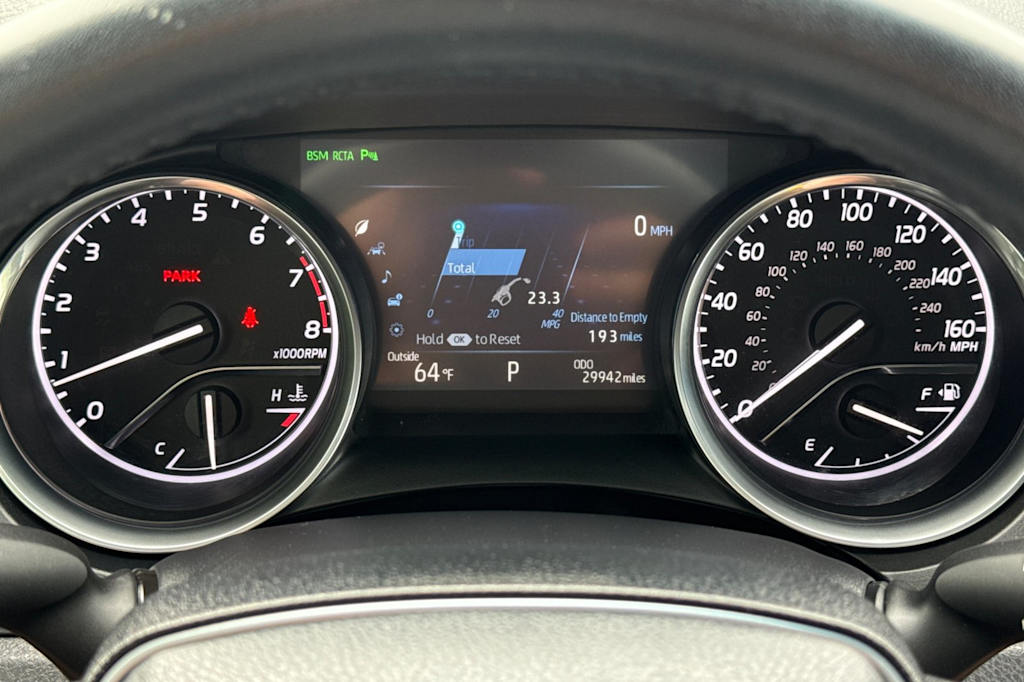 Thumbnail: 2018 Toyota Camry - 15