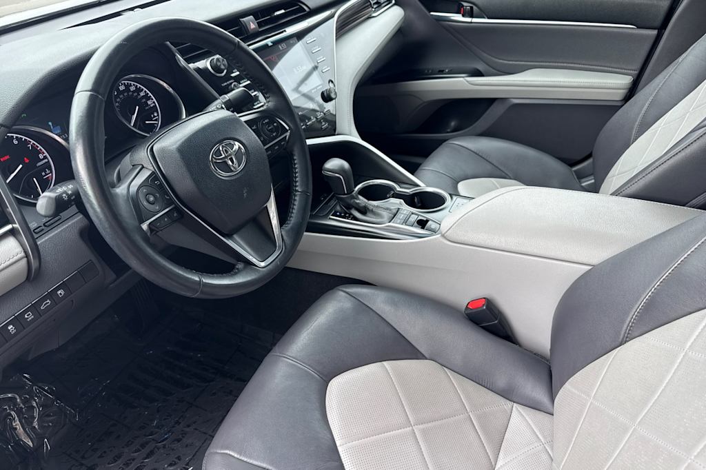 Thumbnail: 2018 Toyota Camry - 9