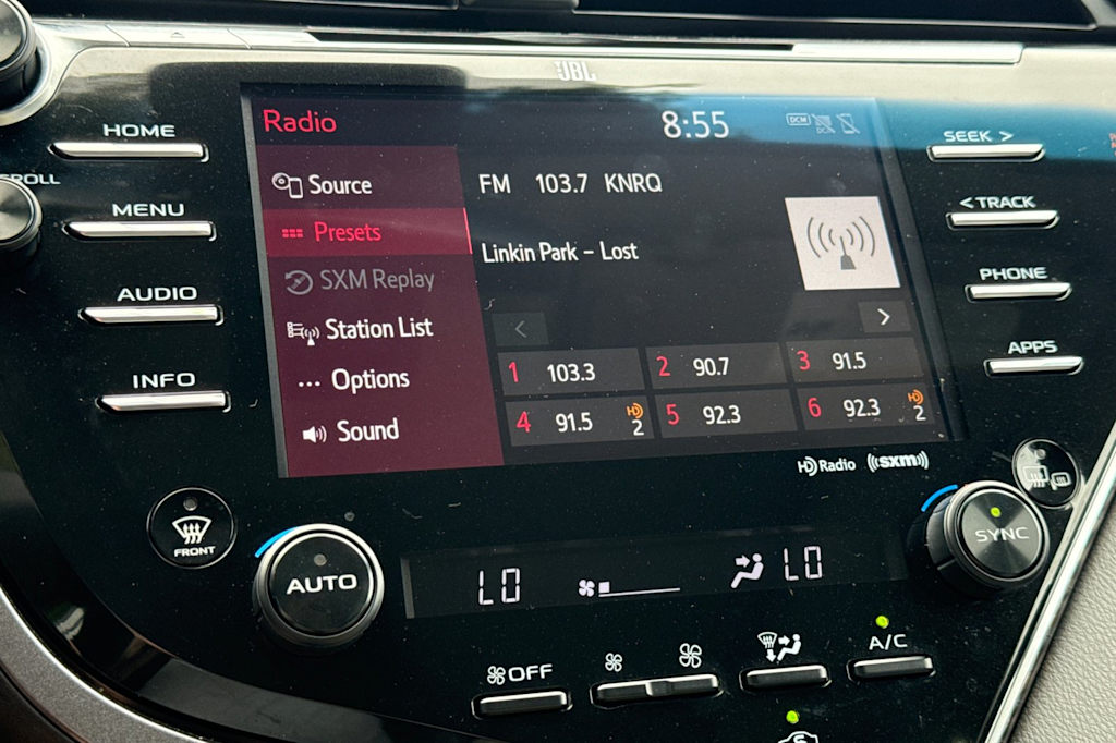 Thumbnail: 2018 Toyota Camry - 13