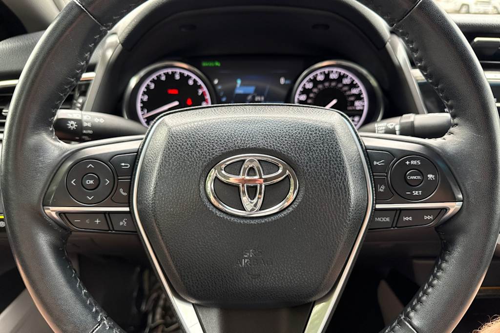 Thumbnail: 2018 Toyota Camry - 25