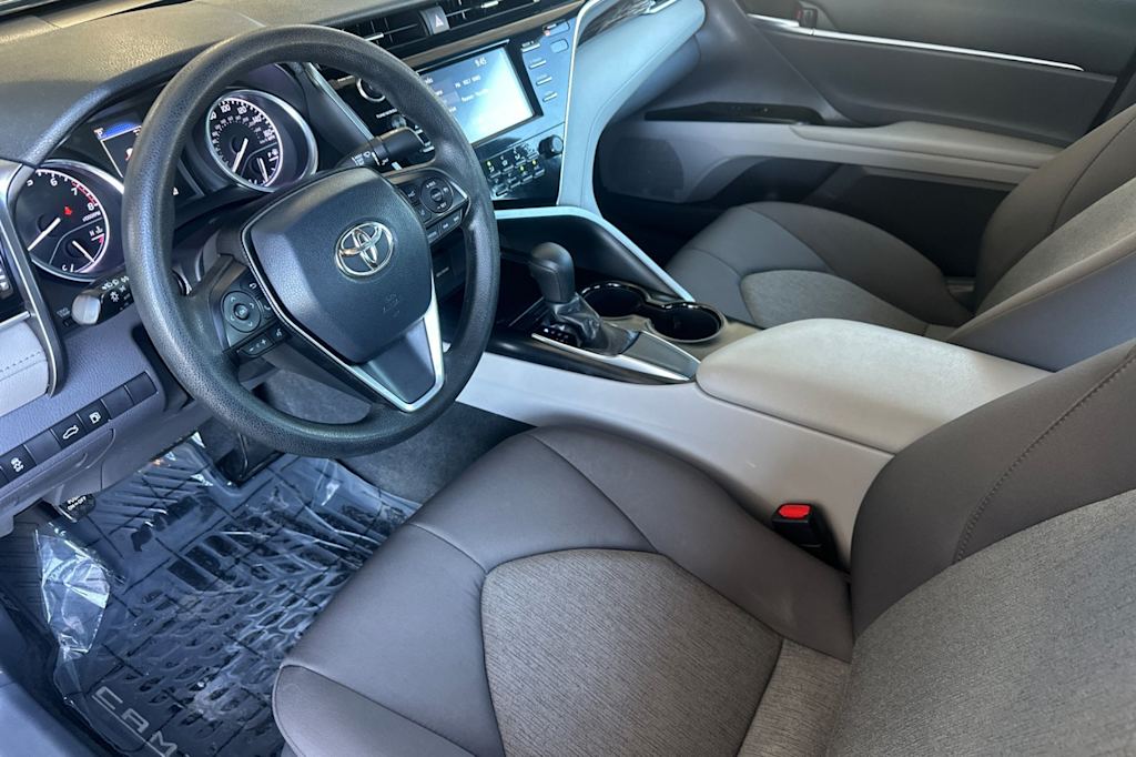 Thumbnail: 2018 Toyota Camry - 9