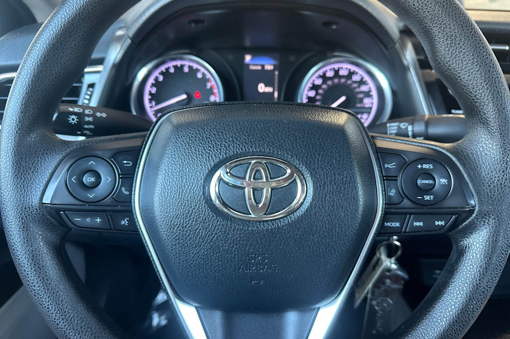 Thumbnail: 2018 Toyota Camry - 24