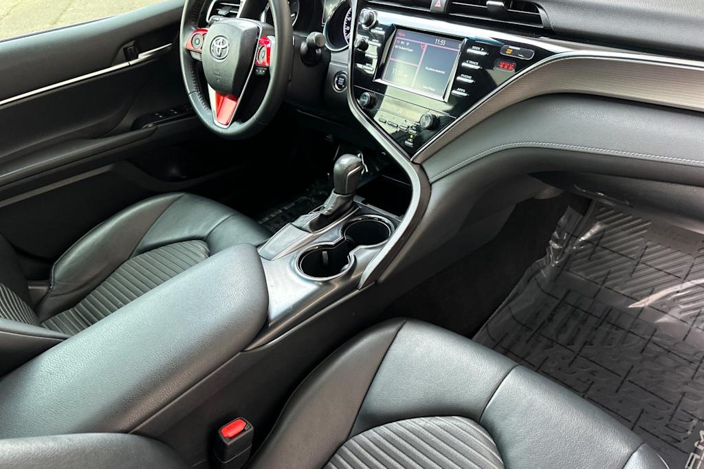 Thumbnail: 2018 Toyota Camry - 11