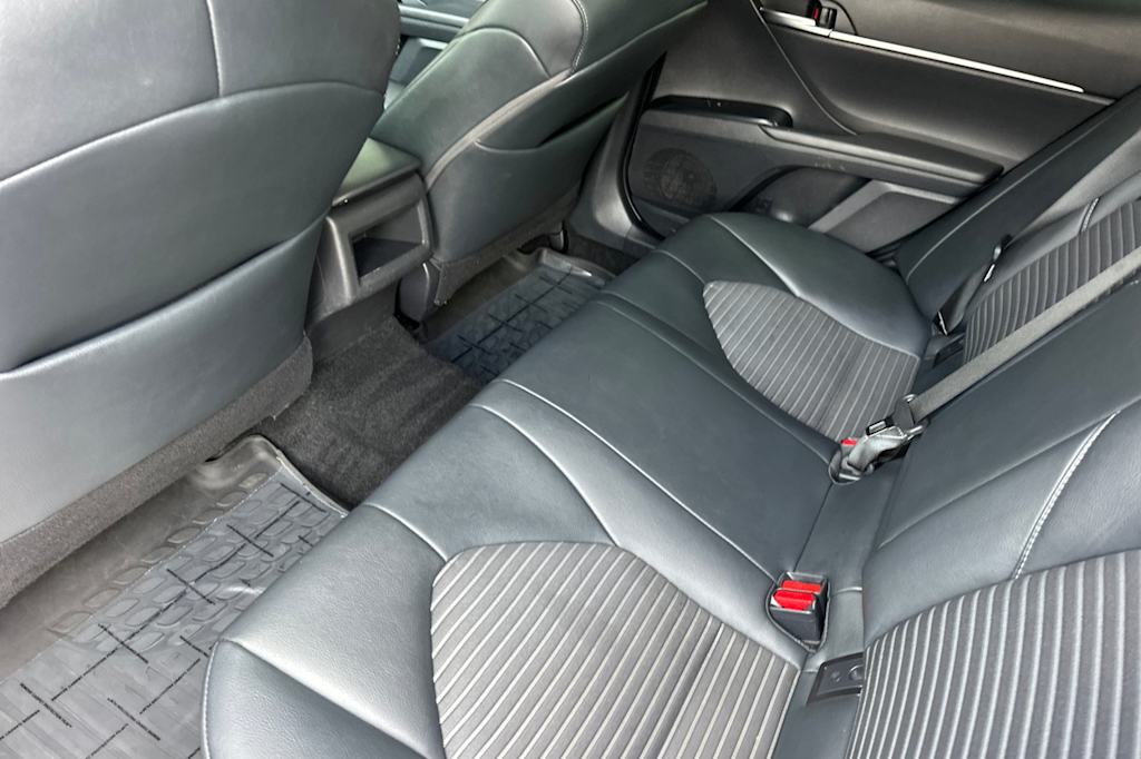 Thumbnail: 2018 Toyota Camry - 9