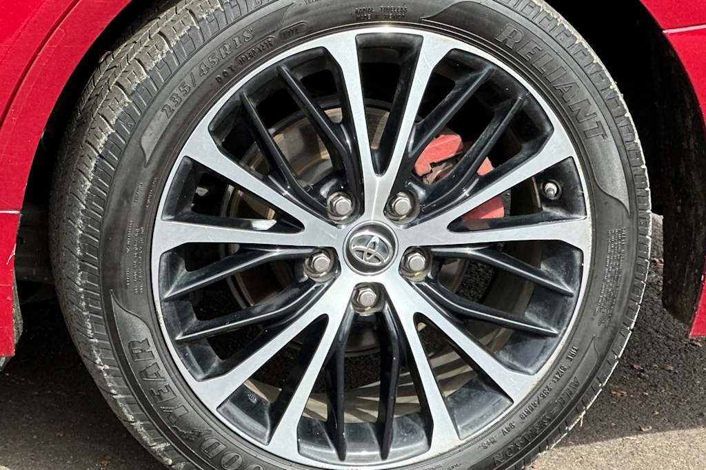 Thumbnail: 2018 Toyota Camry - 7