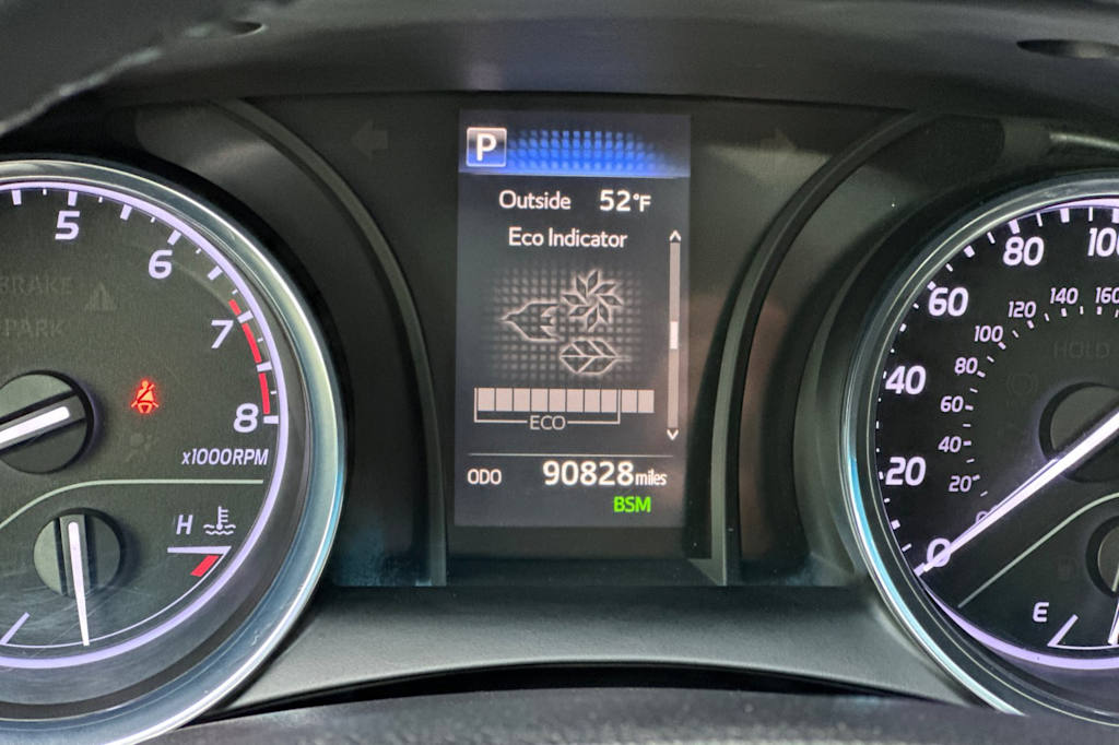 Thumbnail: 2018 Toyota Camry - 26