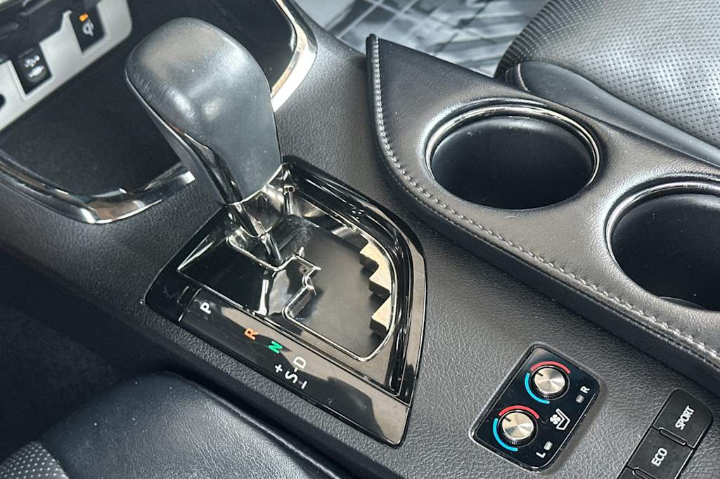 Thumbnail: 2016 Toyota Avalon - 14