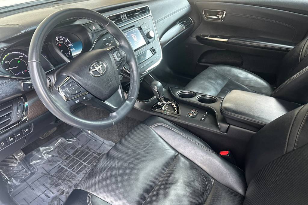 Thumbnail: 2016 Toyota Avalon - 9