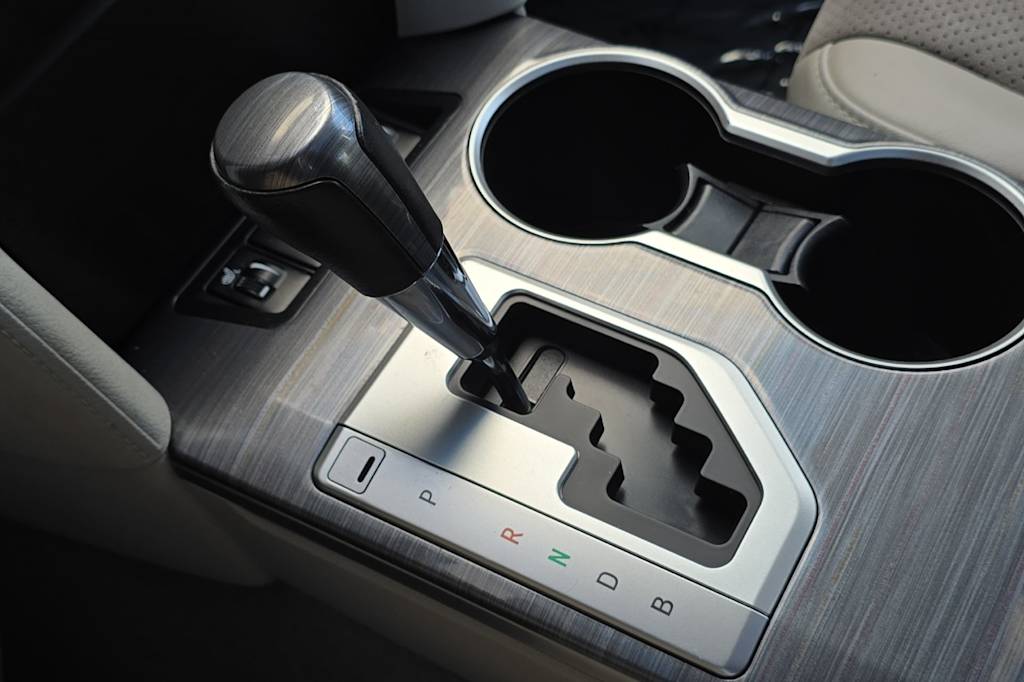 Thumbnail: 2014 Toyota Camry - 14