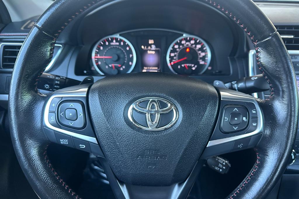 Thumbnail: 2016 Toyota Camry - 25