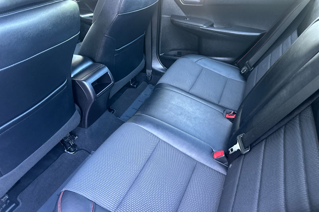 Thumbnail: 2016 Toyota Camry - 11