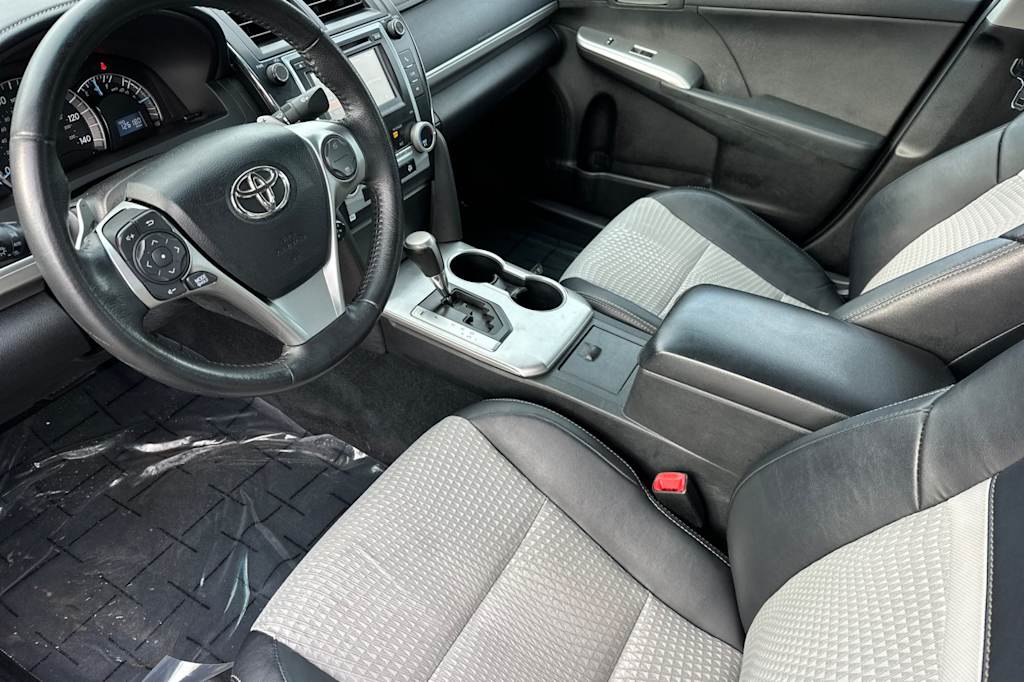 Thumbnail: 2012 Toyota Camry - 8