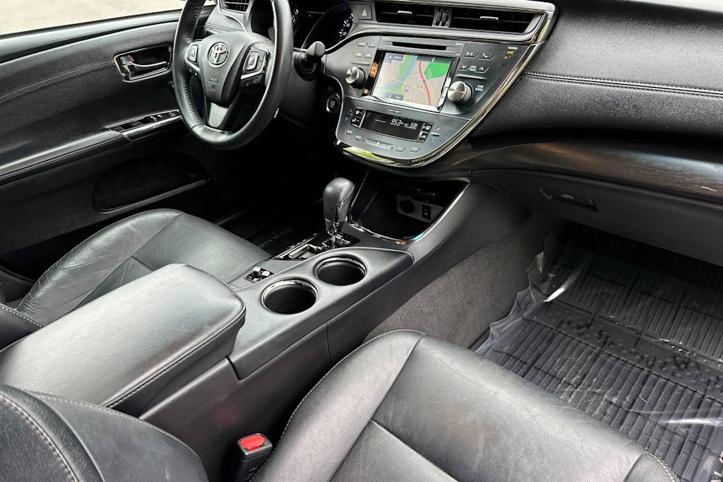 Thumbnail: 2017 Toyota Avalon - 11