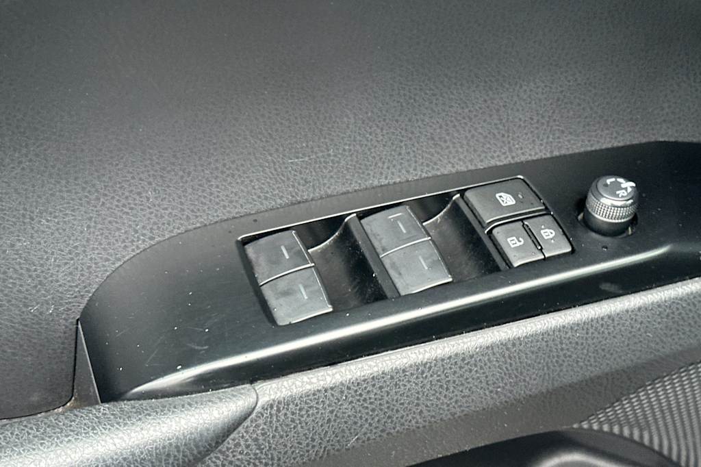 Thumbnail: 2025 Toyota Camry - 21