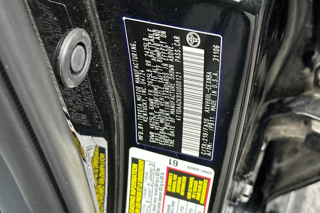 Thumbnail: 2025 Toyota Camry - 16