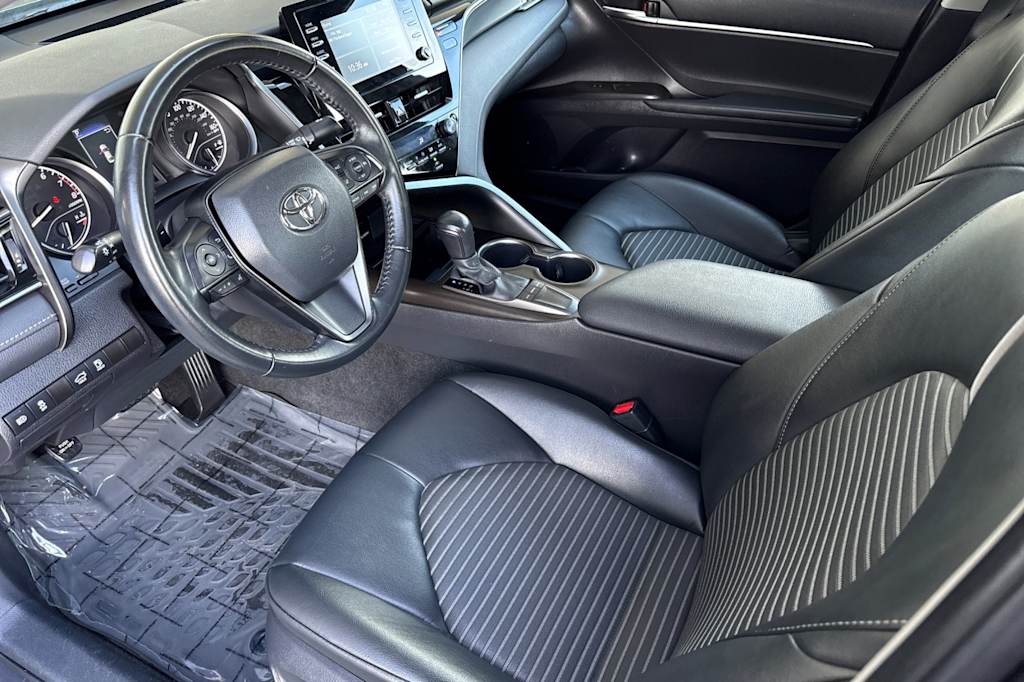 Thumbnail: 2023 Toyota Camry - 10