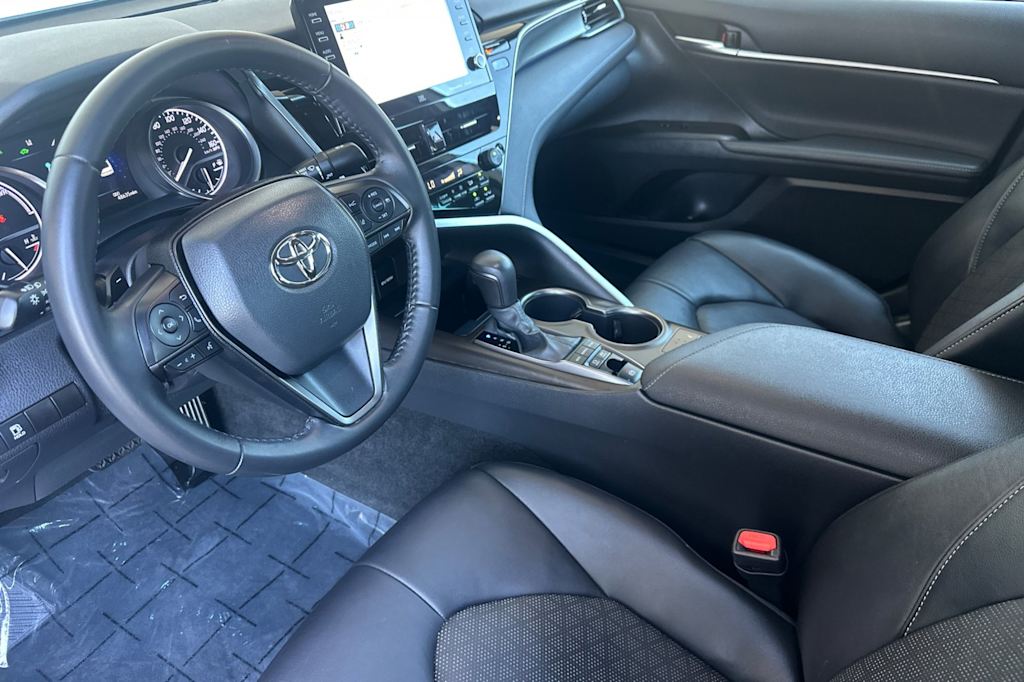 Thumbnail: 2022 Toyota Camry - 9