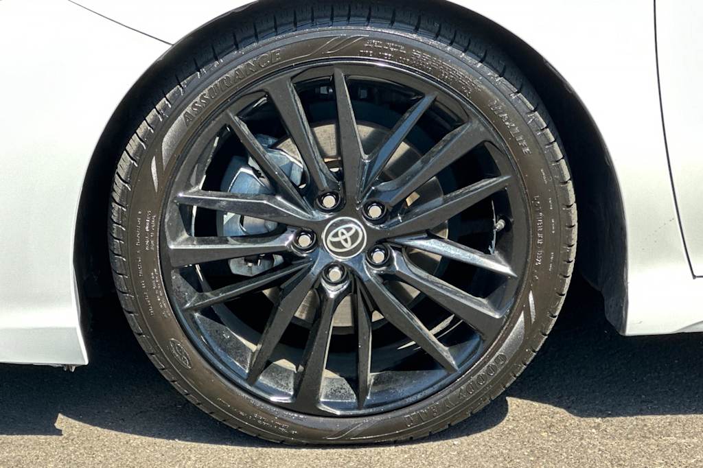 Thumbnail: 2022 Toyota Camry - 8