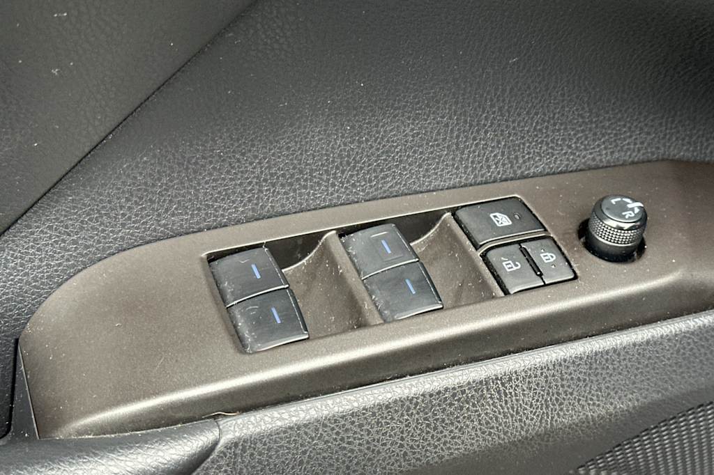 Thumbnail: 2024 Toyota Camry - 21