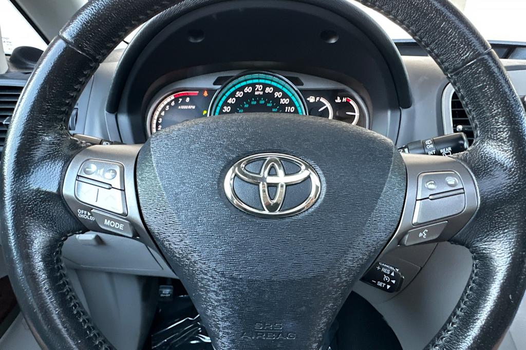 Thumbnail: 2012 Toyota Venza - 25