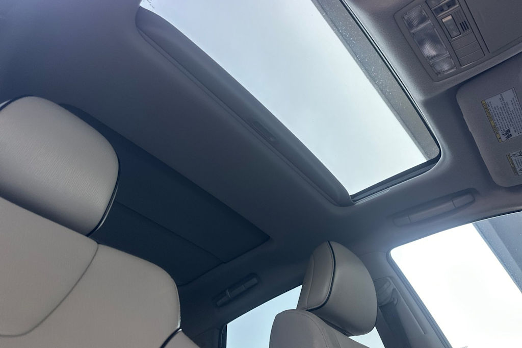 Thumbnail: 2012 Toyota Venza - 22