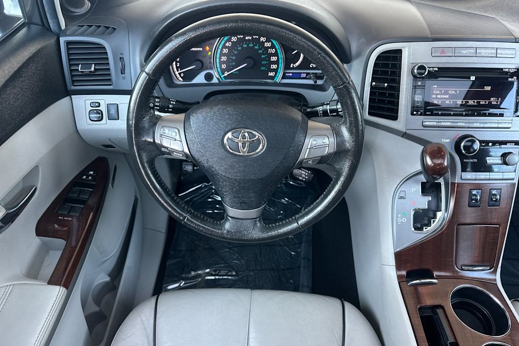 Thumbnail: 2012 Toyota Venza - 11