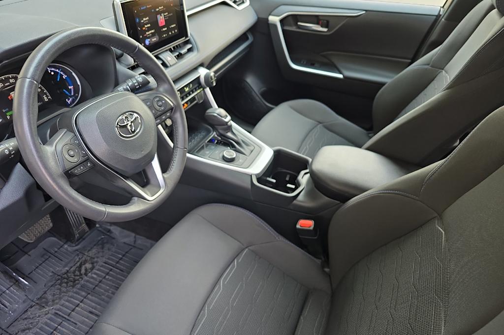 Thumbnail: 2023 Toyota RAV4 - 9