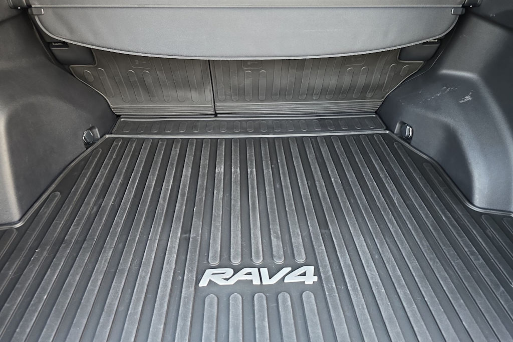 Thumbnail: 2023 Toyota RAV4 - 16