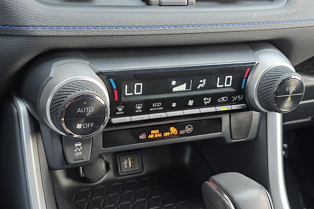 Thumbnail: 2023 Toyota RAV4 - 24