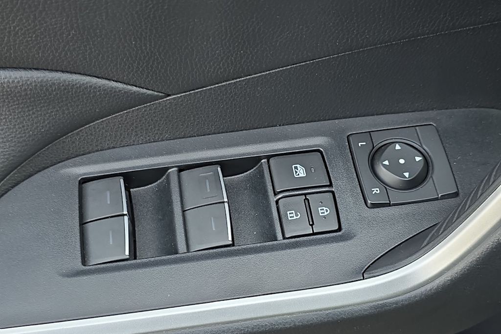 Thumbnail: 2023 Toyota RAV4 - 22