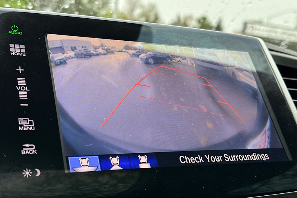 Thumbnail: 2016 Honda Pilot - 27