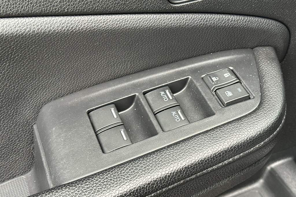 Thumbnail: 2016 Honda Pilot - 22