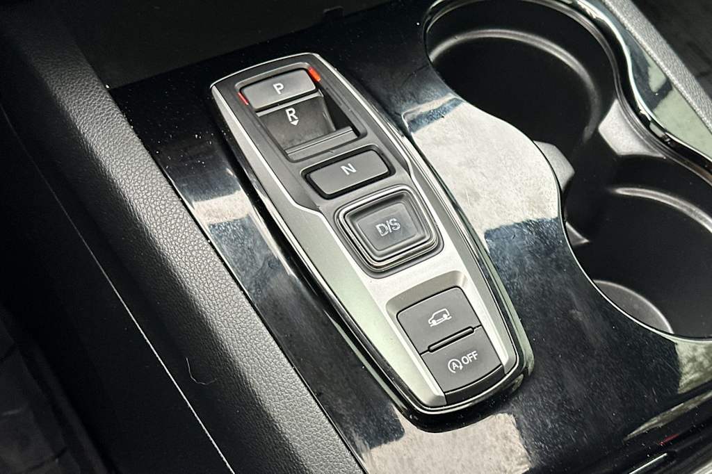 Thumbnail: 2016 Honda Pilot - 14