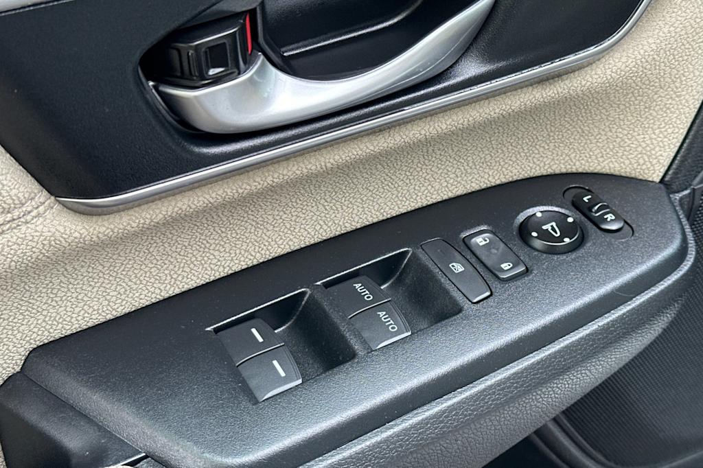 Thumbnail: 2019 Honda CR-V - 22