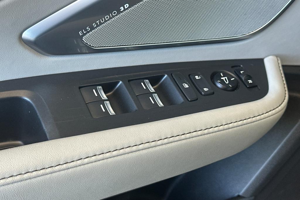 Thumbnail: 2020 Acura RDX - 22