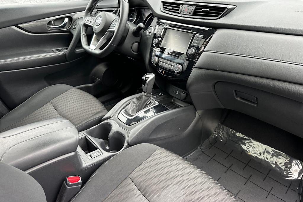 Thumbnail: 2020 Nissan Rogue - 12