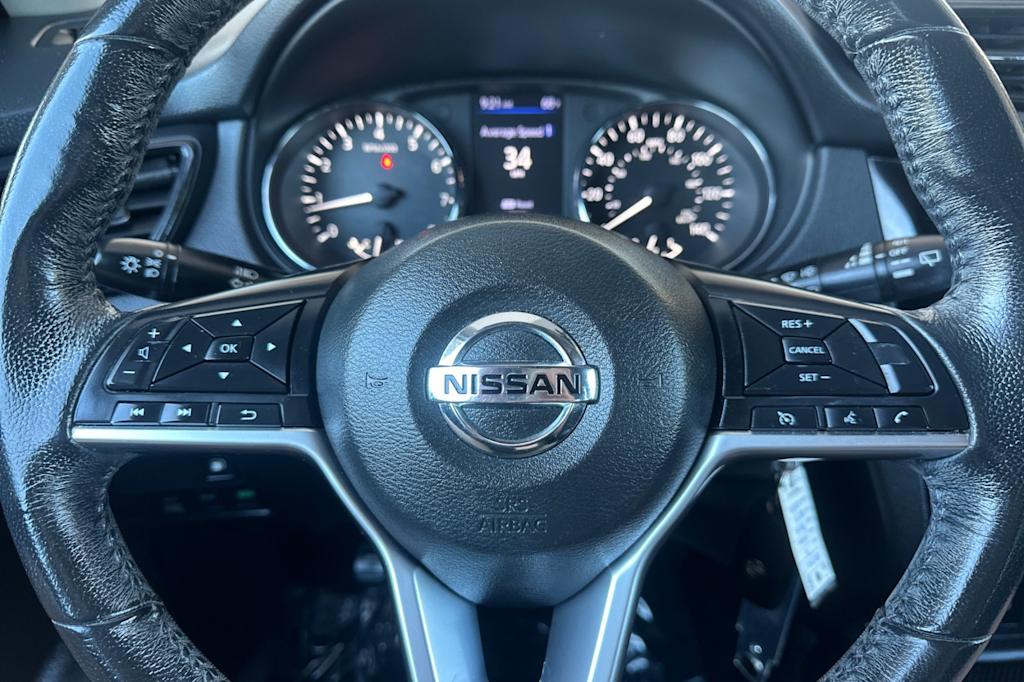 Thumbnail: 2018 Nissan Rogue - 26