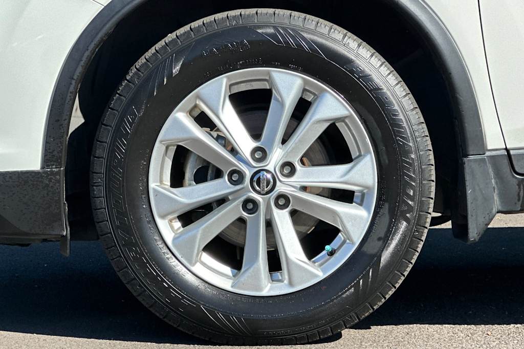 Thumbnail: 2018 Nissan Rogue - 8