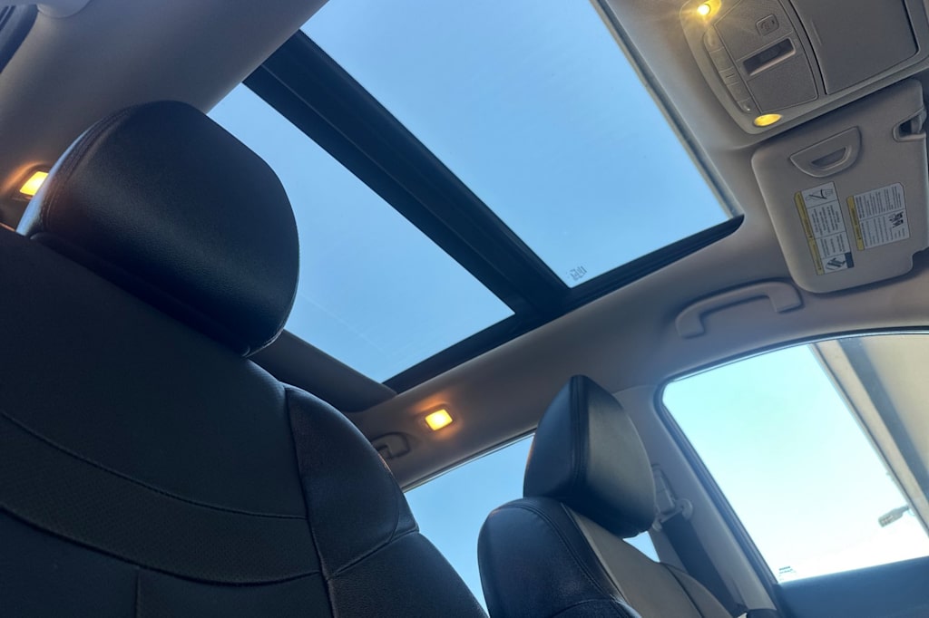 Thumbnail: 2016 Nissan Rogue - 23