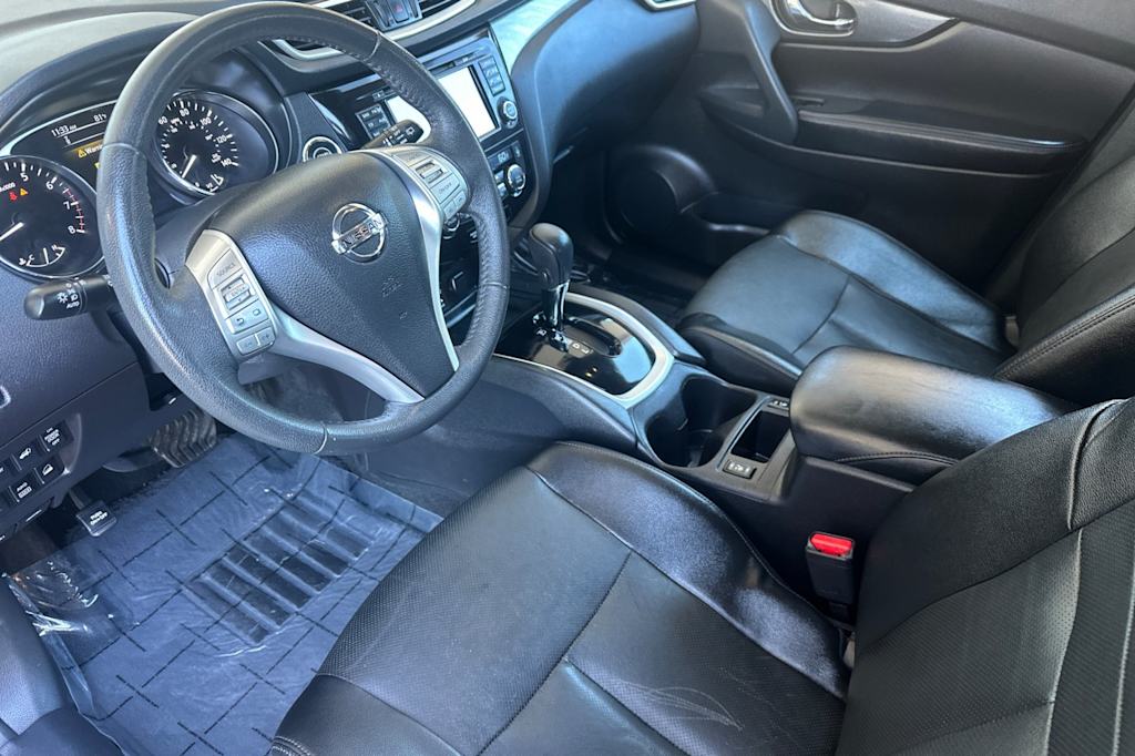 Thumbnail: 2016 Nissan Rogue - 9